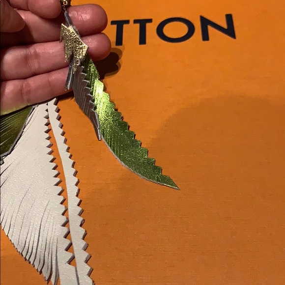 Boho chic Native handmade leather earrings - Picture 3 of 3